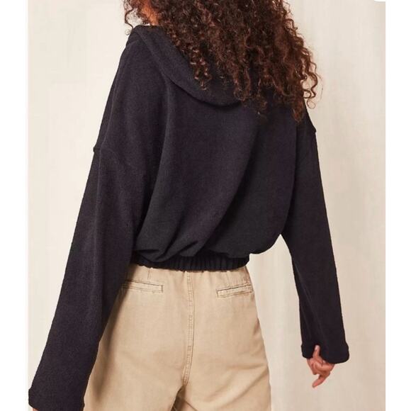 Free People Beach Size Small Black Bino Pullover Button Crop Gathered Sweater - Picture 2 of 12